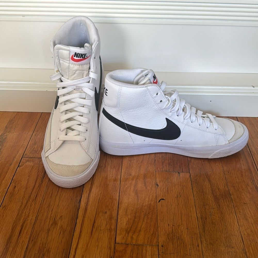 Nike Blazer Mid ‘77 Boys 6.5 Sneakers